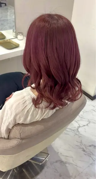 カラー 石川 花奈のヘアスタイル