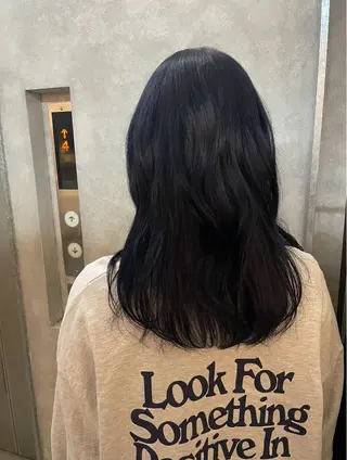 ロング カラー 舩津 菜月のヘアスタイル