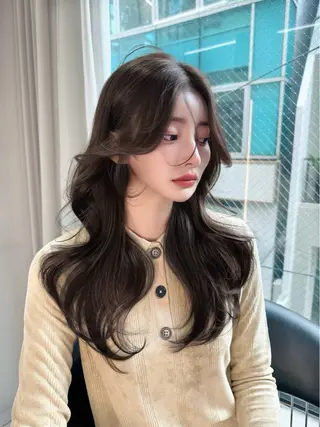 ロング votan lilleyのヘアスタイル