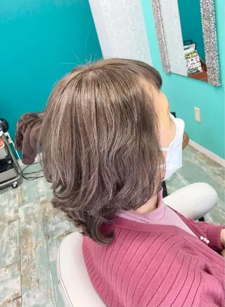 カラー 田牧 みゆきのヘアスタイル