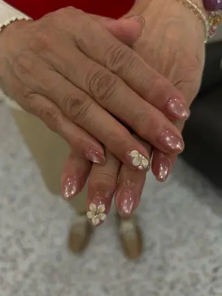 ネイル 小松 千冬のネイルデザイン