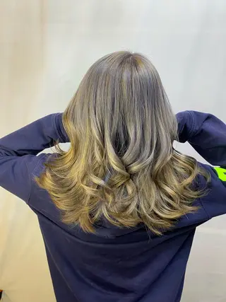 セミロング 長濱 俊のヘアスタイル