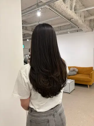 セミロング 小西 瑞穂のヘアスタイル