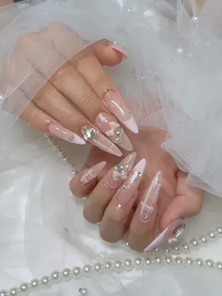 ネイル 𝓇𝒶𝓃𝒶𝓃 𝓃𝒶𝒾𝓁のネイルデザイン