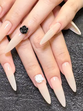 ロング rose ネイルサロンのネイルデザイン
