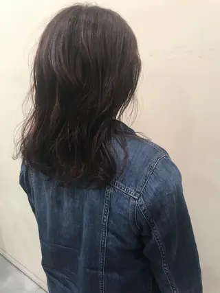セミロング カラー ✨艶ブリーチカラー ✨四ノ宮裕己のヘアスタイル