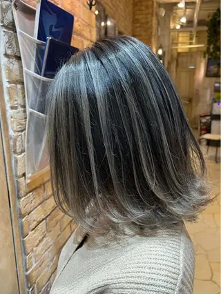 ミディアム 艶髪🫧髪質改善 縮毛矯正✨影山湧市のヘアスタイル