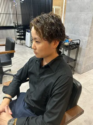 ミディアム カラー パーマ メンズ 勝毛 広貴のヘアスタイル