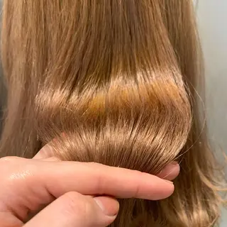 カラー 天野 利咲のヘアスタイル