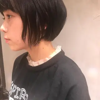 ショート 柔らかブラウン/顔周 りレイヤー♡ユウシのヘアスタイル
