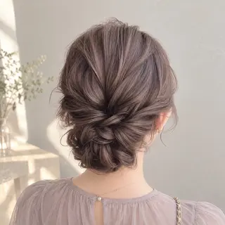 ヘアアレンジ 🎀seira| ベージュ・オリーブのヘアスタイル
