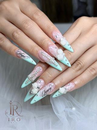 ネイル IRO FUNABASHIのネイルデザイン