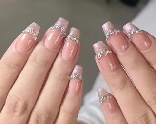 ネイル Pure&Rich Nailのネイルデザイン