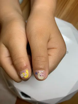ネイル LAVISH 大和店 🤱子連れ大歓迎のネイルデザイン