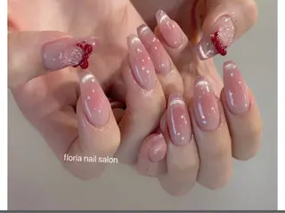 ネイル Floria キキのネイルデザイン
