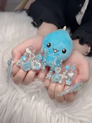 ネイル Lee Nailsのネイルデザイン