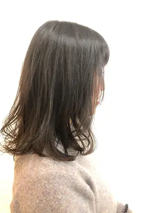 セミロング ボブ/縮毛/レイヤー モトナリのヘアスタイル