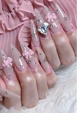 ネイル H3 Nail Tsuki🦋💙のネイルデザイン