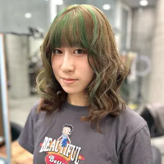 ミディアム カラー Acchon/心斎橋 💚ダブルカラーのヘアスタイル