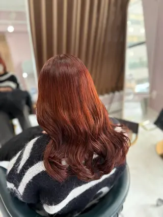 セミロング カラー che'rie shizukiのヘアスタイル