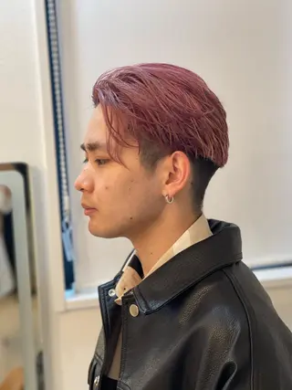 ショート カラー 本田 央介のヘアスタイル