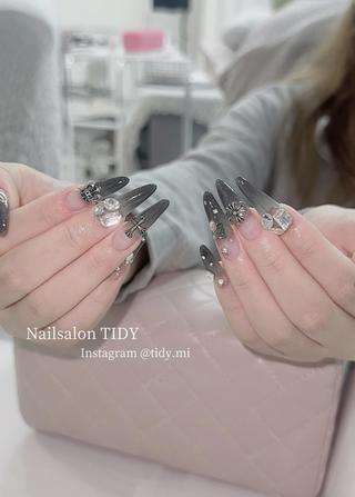 ネイル TIDY. Suzukaのネイルデザイン