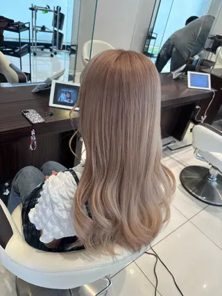 カラー 前田 藍央のヘアスタイル