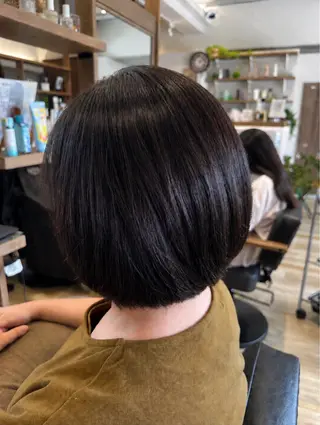 ショート カラー cheveux門仲 Hikaruのヘアスタイル