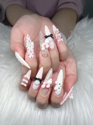 ネイル Lee Nailsのネイルデザイン