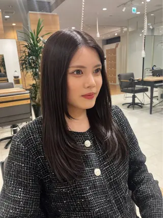 ロング ヤマナカ アイリのヘアスタイル