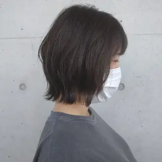 ミディアム 山田 智加のヘアスタイル