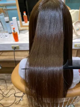 rina韓国レイヤー ハッシュカットのヘアスタイル
