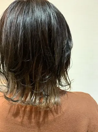 ミディアム カラー 蓮見友里 PiSTA／portのヘアスタイル