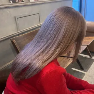 セミロング カラー 柔らかベージュ 🤎YUKAのヘアスタイル