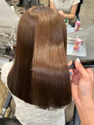 セミロング サワムラ ソナタのヘアスタイル