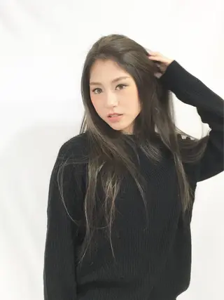 ロング カラー ハイトーン特化🤍 浦住のヘアスタイル