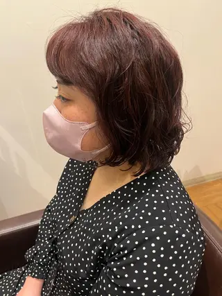 ショート カラー 伊藤 未紗希のヘアスタイル