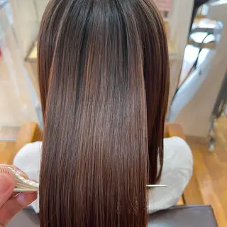 セミロング 梶谷 和希のヘアスタイル