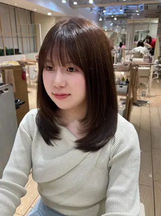ミディアム 似合わせカット⌇ヘア セット⌇A i‎🤍のヘアスタイル