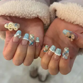 ネイル 栗田 ゆう子のネイルデザイン