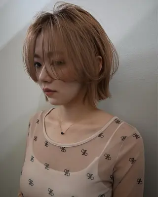 カラー aya / ニュアンスカラーのヘアスタイル