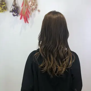 ロング カラー 小顔レイヤー/ ベージュ🤍Rieのヘアスタイル