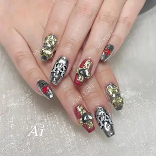 ネイル 🦋 Queenieのネイルデザイン