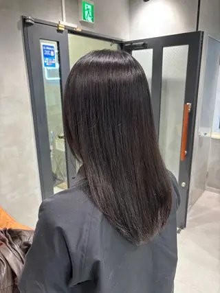セミロング カラー 艶カラー✨️髪質改善 🪽縮毛矯正mamiのヘアスタイル