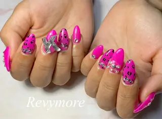 ミディアム ネイル nail salon Revymoreのネイルデザイン