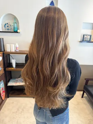 ロング カラー 坂井田 浩樹のヘアスタイル