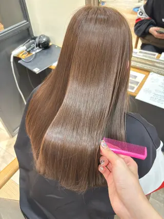 セミロング カラー Karin／ レイヤーブリーチ🥀のヘアスタイル