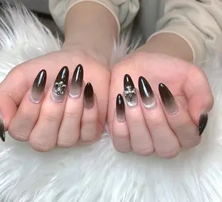 ネイル トイ ナツキのネイルデザイン