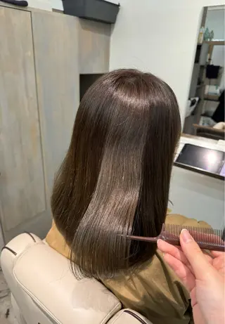 セミロング 髪質改善×艶カラー 🌼Haru🌼のヘアスタイル