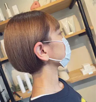 ショート トップディレクター アヤカのヘアスタイル